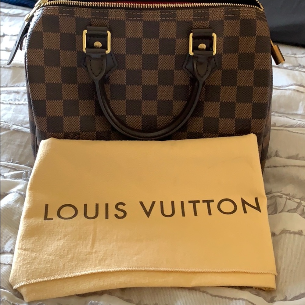 Additional photos of Louis Vuitton Speedy